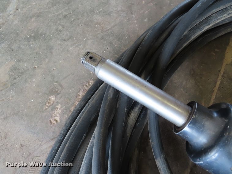 image for item FJ9213 CP pneumatic impact wrench