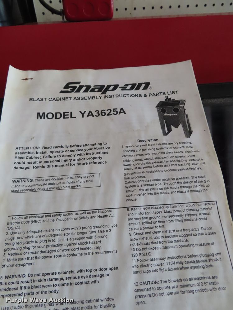 image for item FJ9219 Snap-on YA3625A sandblasting cabinet