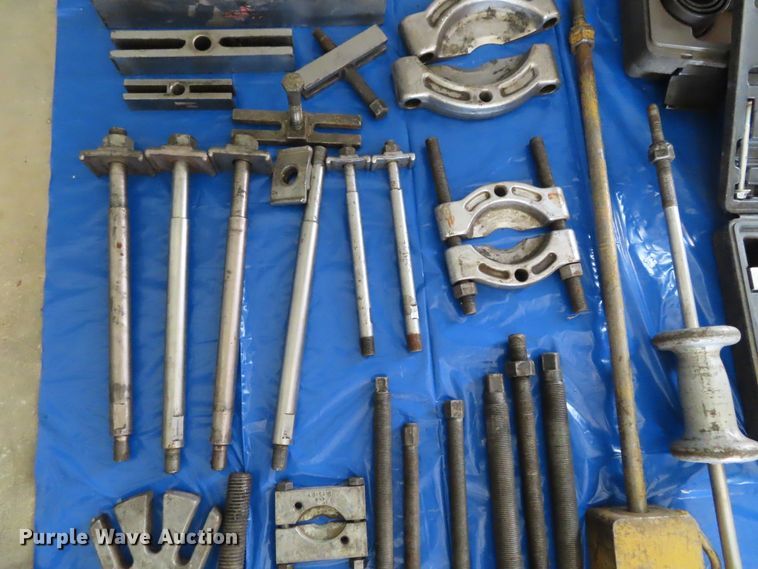 image for item FJ9222 Pullers