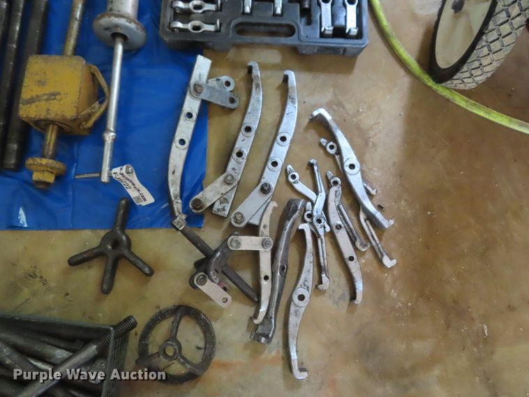 image for item FJ9222 Pullers