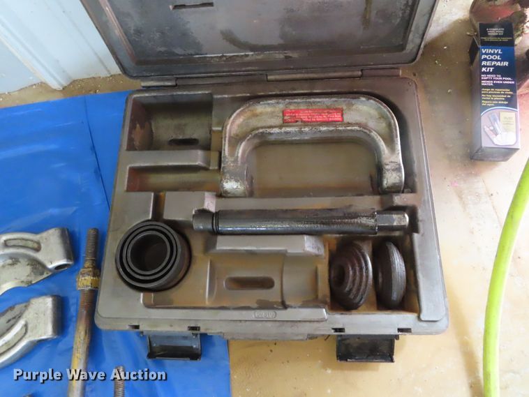 image for item FJ9222 Pullers