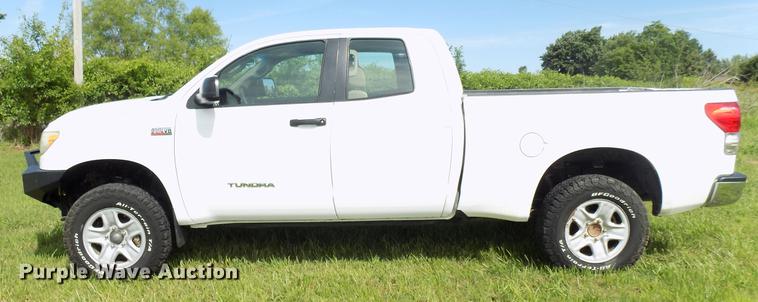 image for item FJ9311 2008 Toyota Tundra SR5 Double Cab pickup truck