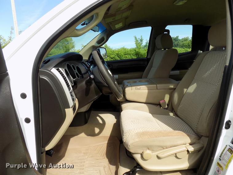 image for item FJ9311 2008 Toyota Tundra SR5 Double Cab pickup truck