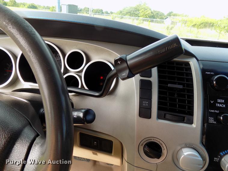 image for item FJ9311 2008 Toyota Tundra SR5 Double Cab pickup truck