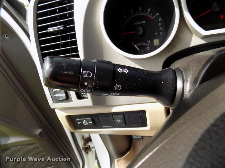 image for item FJ9311 2008 Toyota Tundra SR5 Double Cab pickup truck