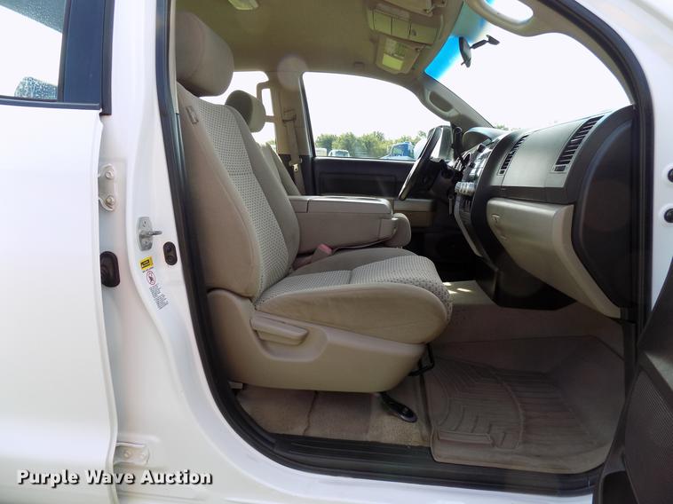 image for item FJ9311 2008 Toyota Tundra SR5 Double Cab pickup truck