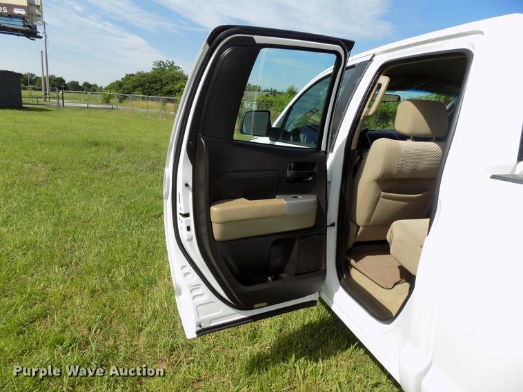 image for item FJ9311 2008 Toyota Tundra SR5 Double Cab pickup truck