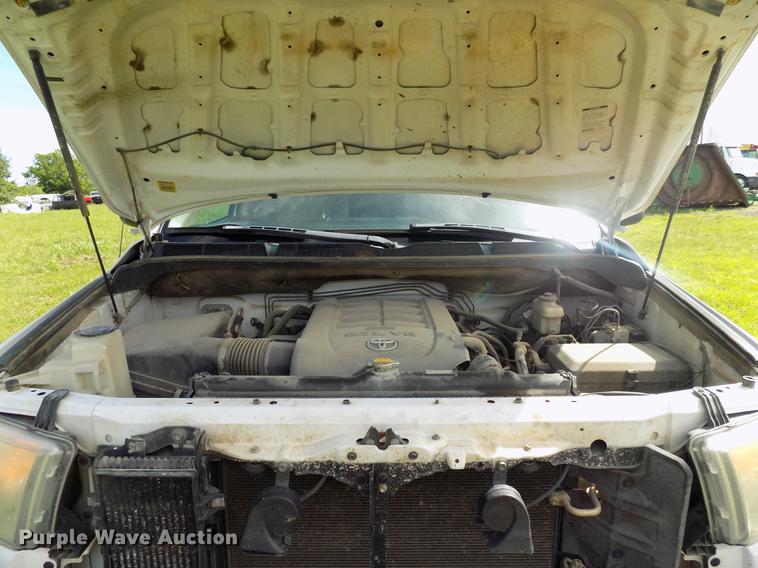 image for item FJ9311 2008 Toyota Tundra SR5 Double Cab pickup truck