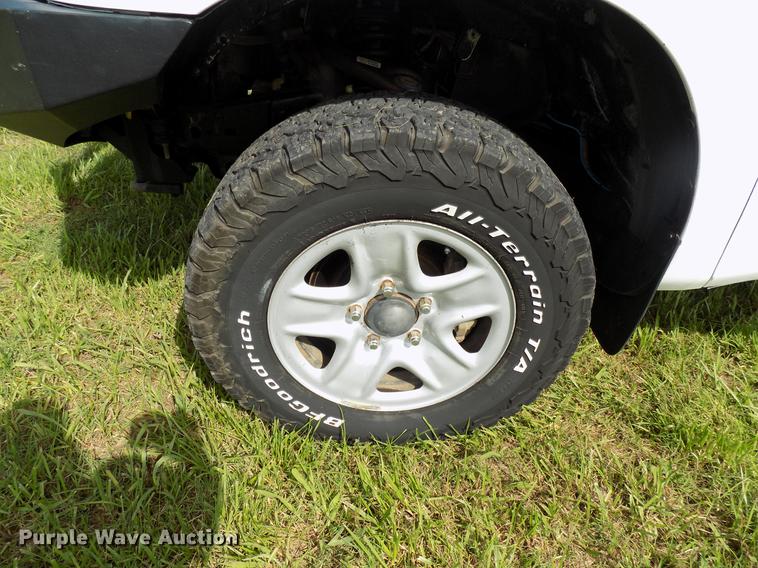 image for item FJ9311 2008 Toyota Tundra SR5 Double Cab pickup truck