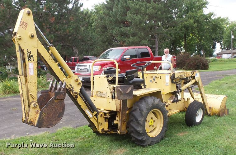 image for item FM9747 Terramite T5C backhoe