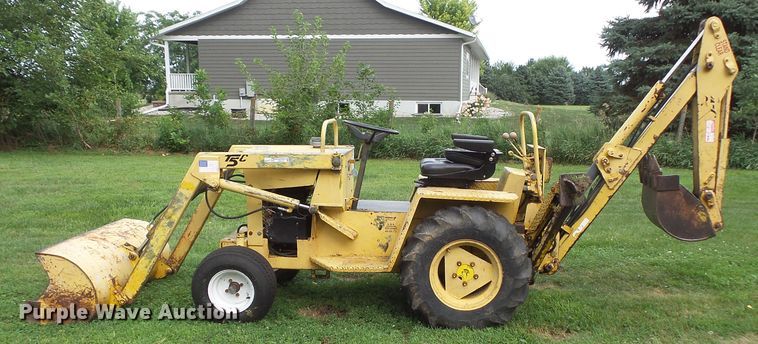 image for item FM9747 Terramite T5C backhoe