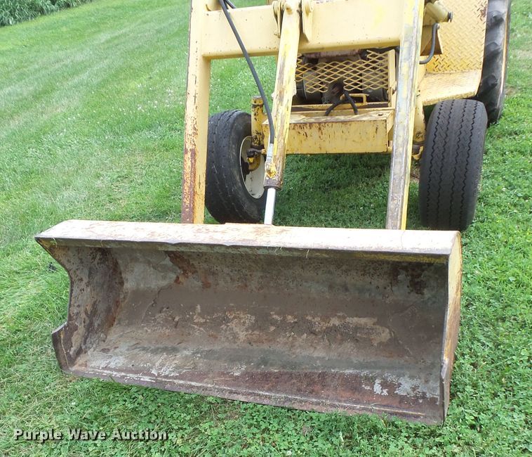 image for item FM9747 Terramite T5C backhoe