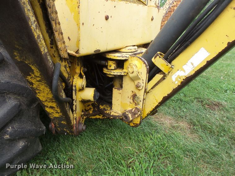 image for item FM9747 Terramite T5C backhoe