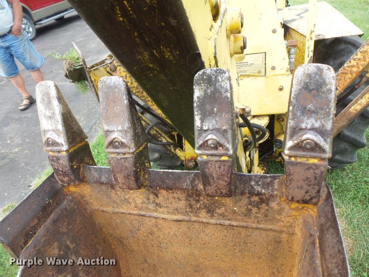 image for item FM9747 Terramite T5C backhoe