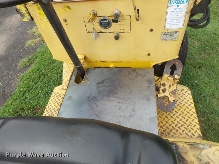 image for item FM9747 Terramite T5C backhoe