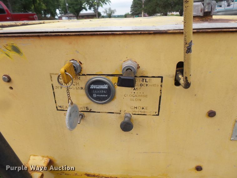 image for item FM9747 Terramite T5C backhoe