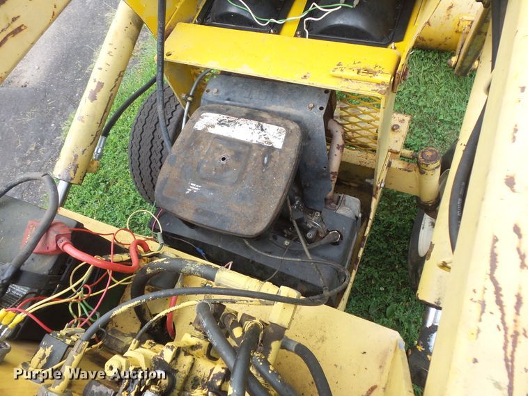 image for item FM9747 Terramite T5C backhoe