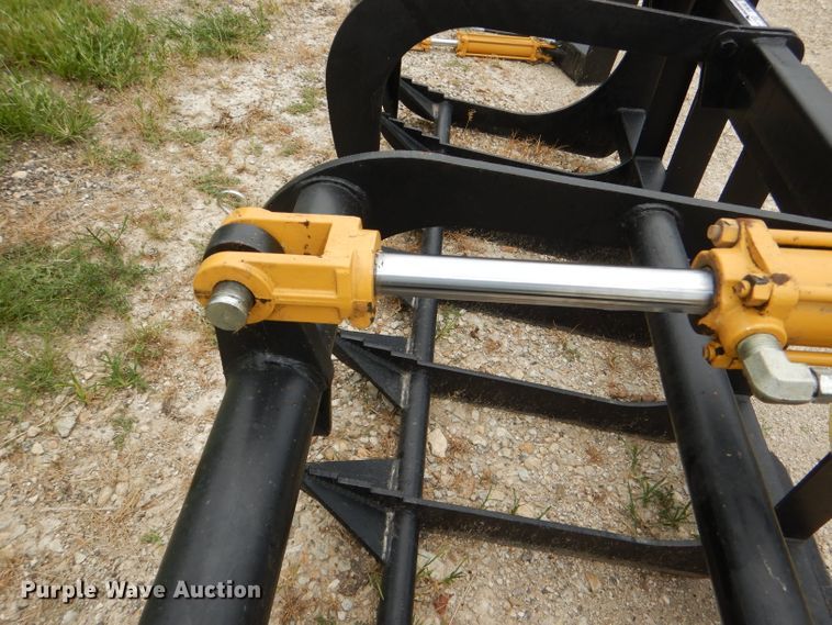 image for item FP9190 Skid steer root grappler