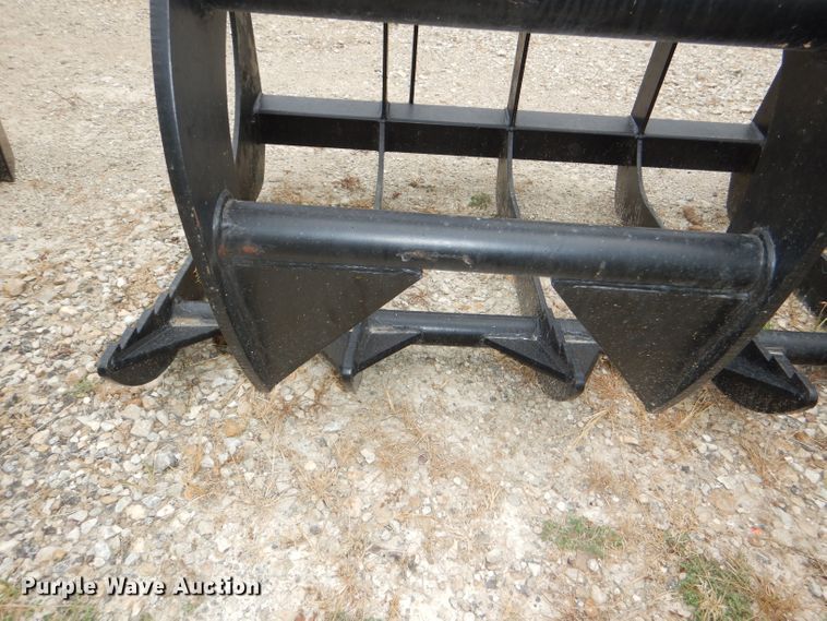 image for item FP9190 Skid steer root grappler