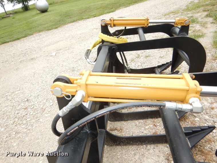 image for item FP9190 Skid steer root grappler