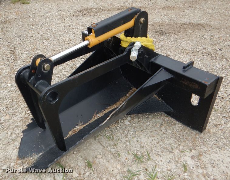 image for item FP9193 Skid steer stump bucket