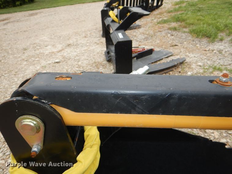 image for item FP9193 Skid steer stump bucket
