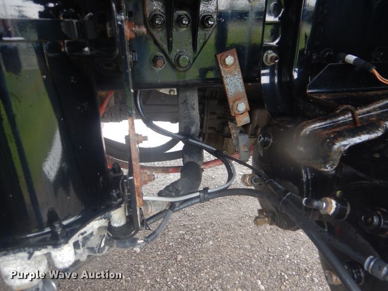 image for item FT9419 2009 Sterling L8500 truck cab and chassis