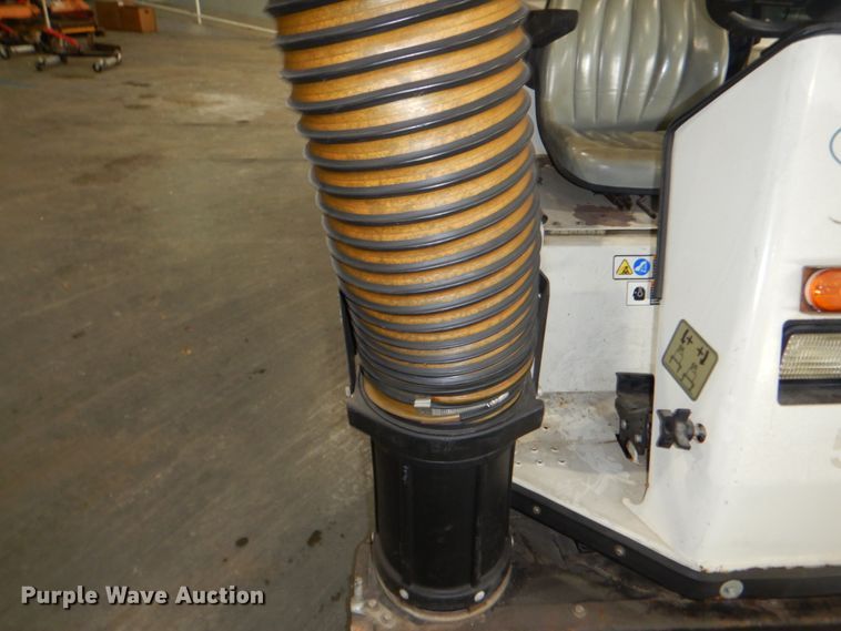 image for item FT9422 Tennant ATLV 4300 sweeper