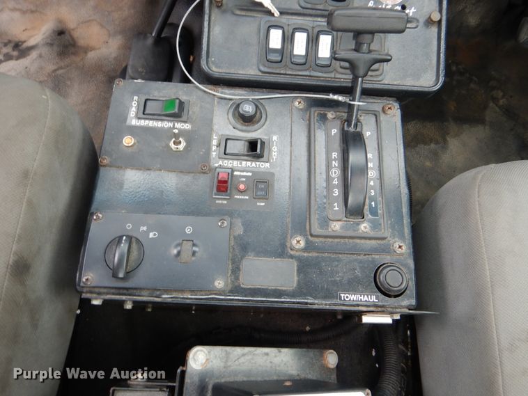 image for item FT9424 2006 Ford F550 flatbed truck