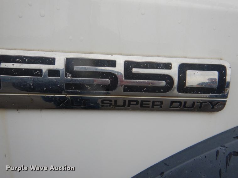 image for item FT9424 2006 Ford F550 flatbed truck