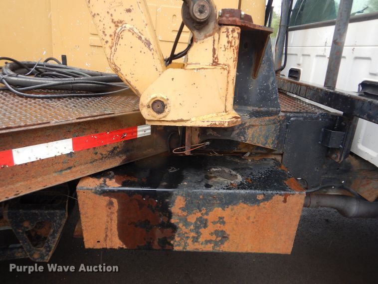 image for item FT9424 2006 Ford F550 flatbed truck