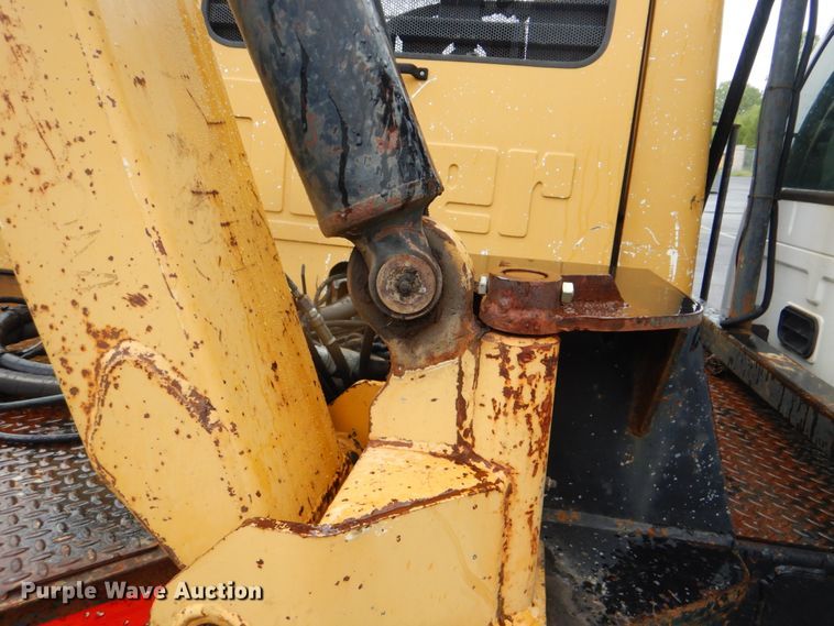 image for item FT9424 2006 Ford F550 flatbed truck