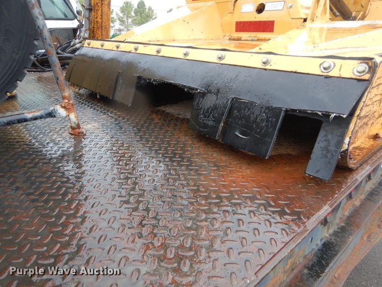 image for item FT9424 2006 Ford F550 flatbed truck