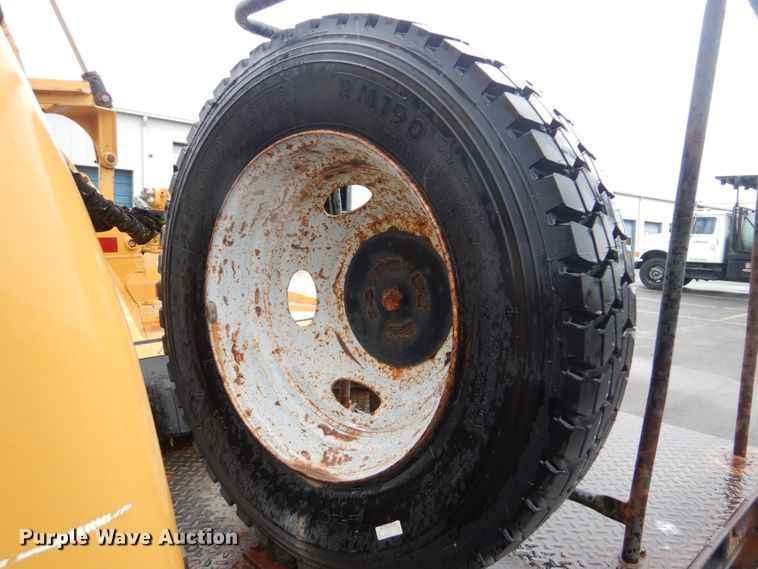 image for item FT9424 2006 Ford F550 flatbed truck