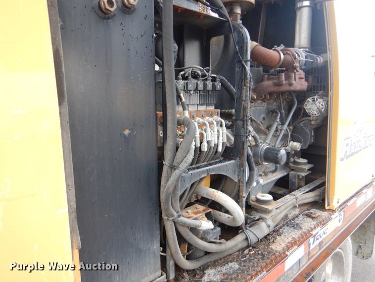 image for item FT9424 2006 Ford F550 flatbed truck