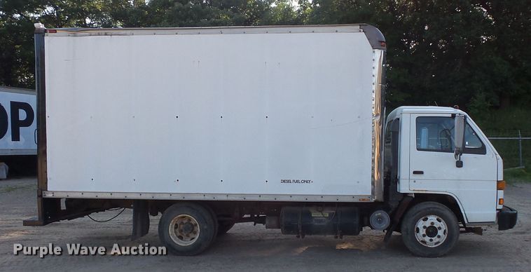 image for item FU9249 1994 Isuzu NPR box truck