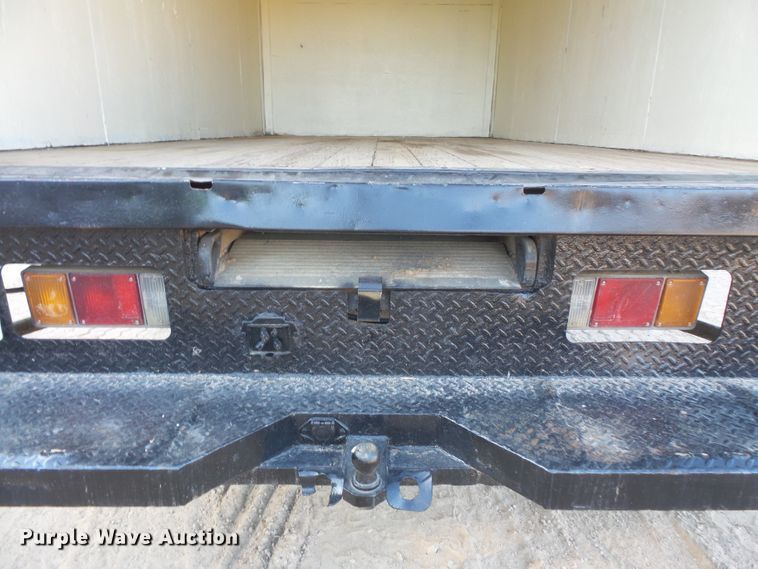 image for item FU9249 1994 Isuzu NPR box truck