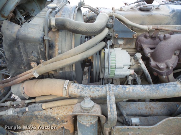 image for item FU9249 1994 Isuzu NPR box truck