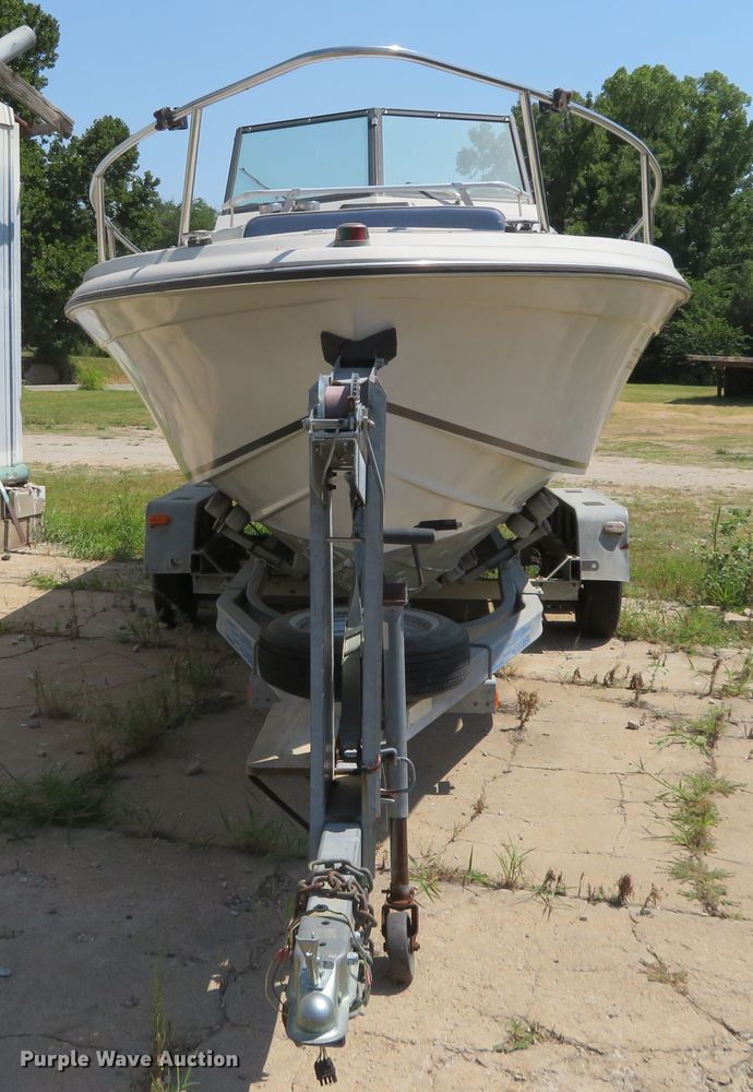 image for item FV9013 1987 Dixie Bluefin 821 boat