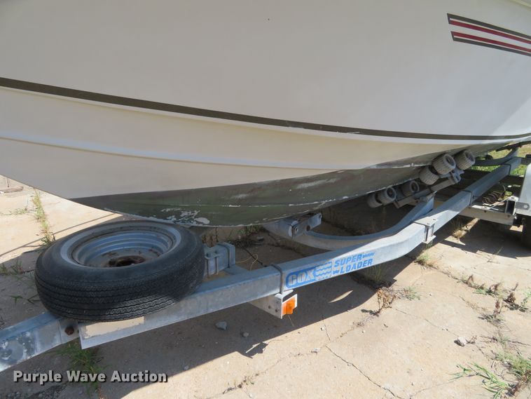 image for item FV9013 1987 Dixie Bluefin 821 boat