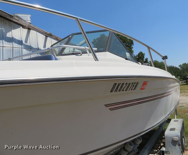 image for item FV9013 1987 Dixie Bluefin 821 boat