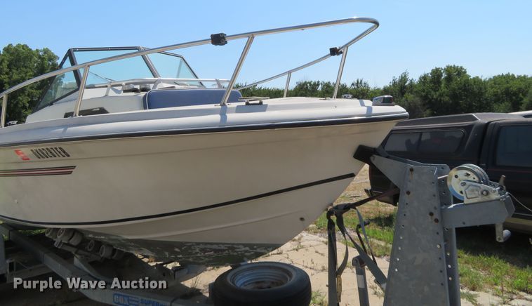 image for item FV9013 1987 Dixie Bluefin 821 boat