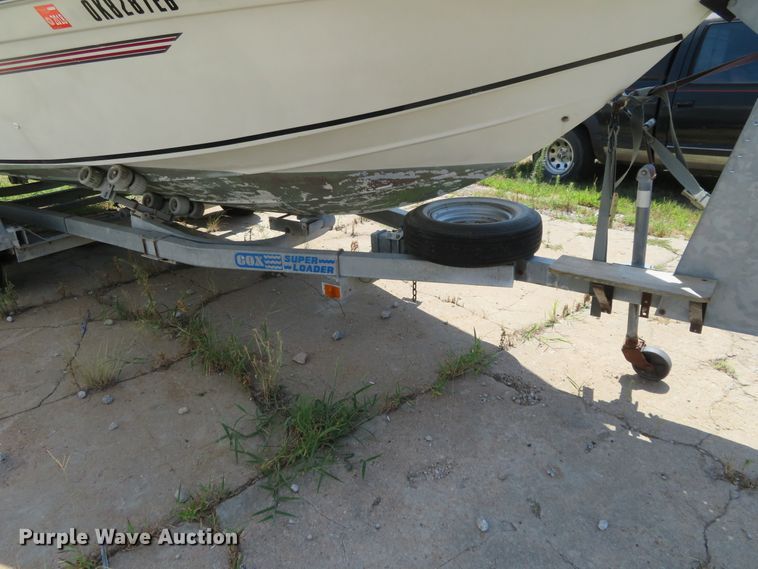 image for item FV9013 1987 Dixie Bluefin 821 boat