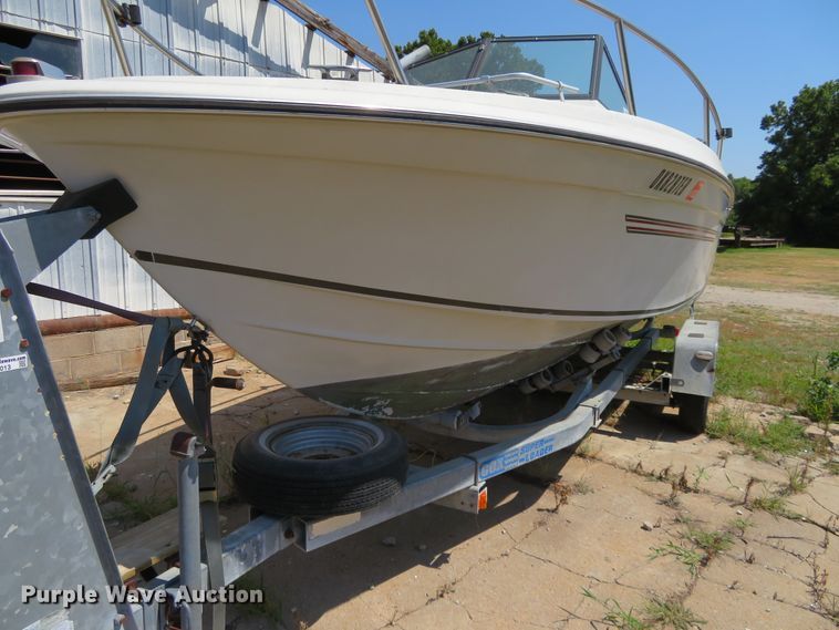 image for item FV9013 1987 Dixie Bluefin 821 boat