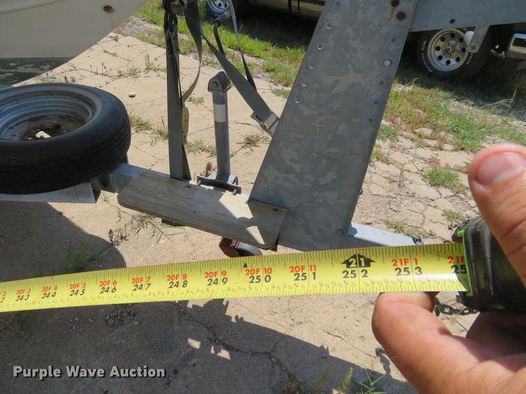 image for item FV9013 1987 Dixie Bluefin 821 boat