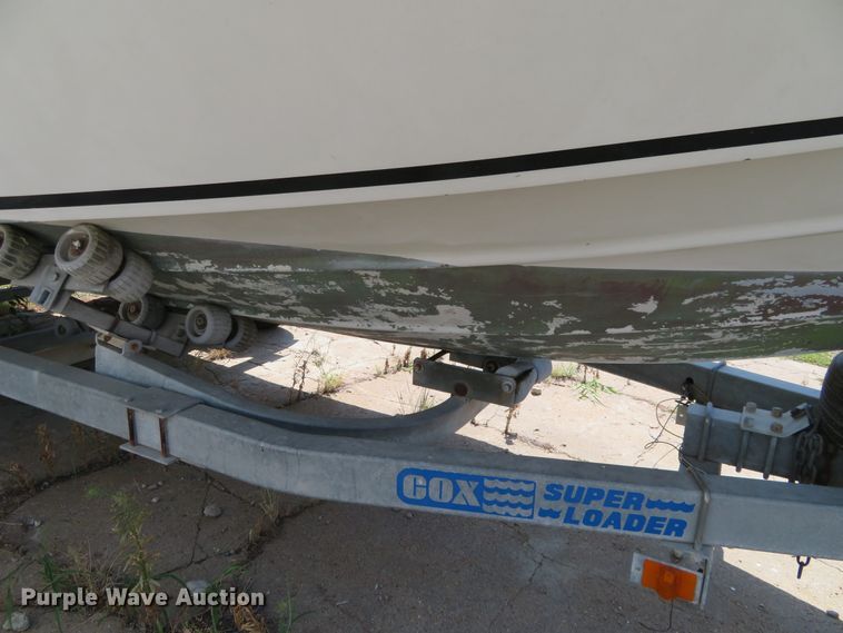 image for item FV9013 1987 Dixie Bluefin 821 boat