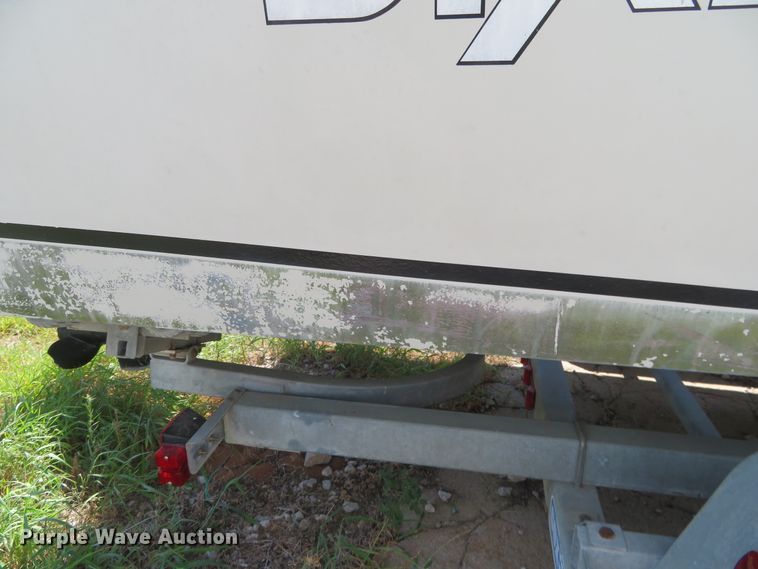 image for item FV9013 1987 Dixie Bluefin 821 boat