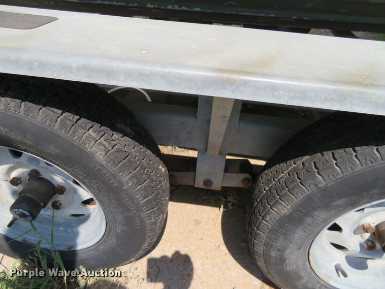 image for item FV9013 1987 Dixie Bluefin 821 boat