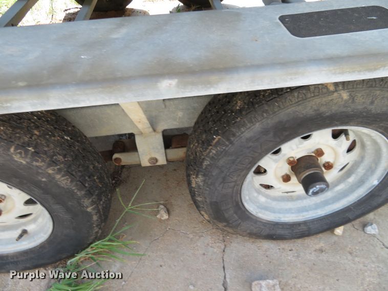 image for item FV9013 1987 Dixie Bluefin 821 boat