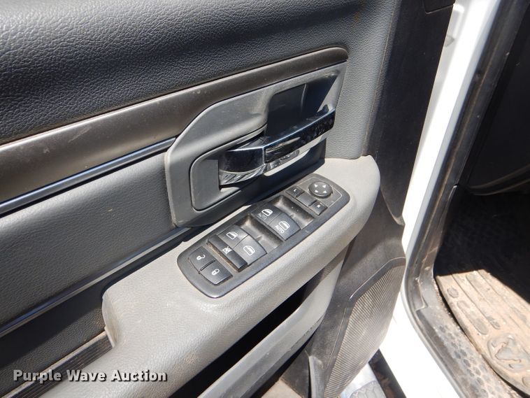 image for item FY9684 2014 Dodge Ram 2500 Crew Cab pickup truck